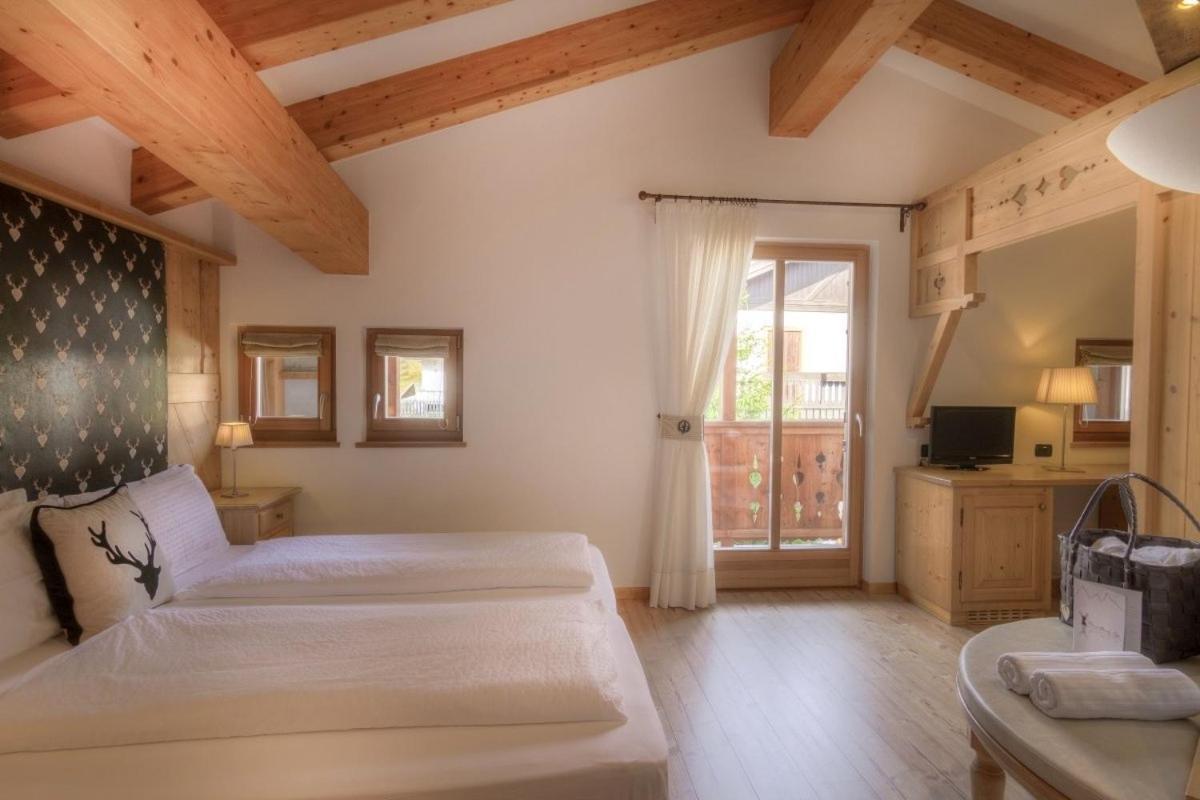 Hotel Madonnina Resort And Wellness Soraga Eksteriør bilde