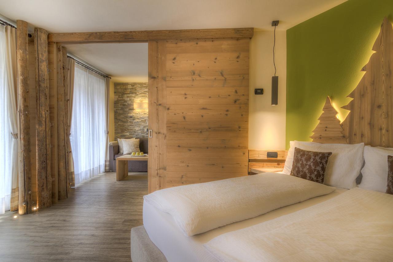 Hotel Madonnina Resort And Wellness Soraga Eksteriør bilde