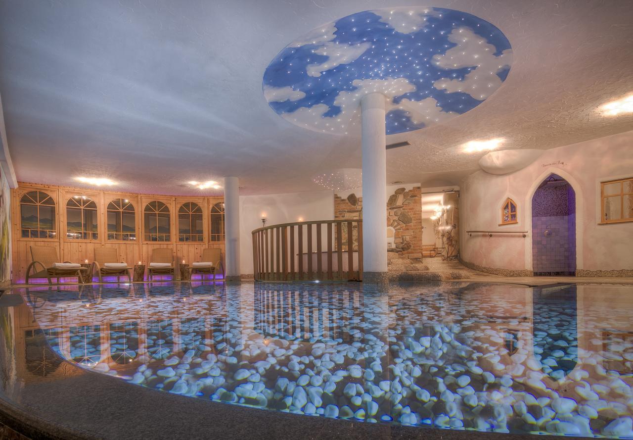 Hotel Madonnina Resort And Wellness Soraga Eksteriør bilde
